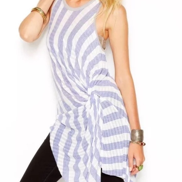 Nwt Free People topsy turvy top M
