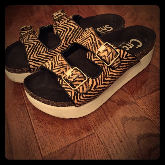 Circus Sam Edelman platform sandals