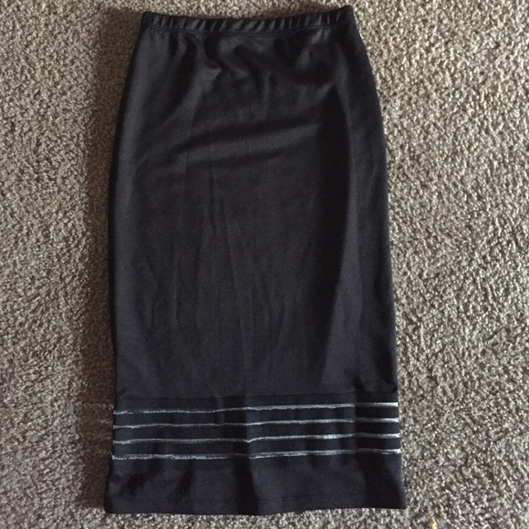Papaya black pencil skirt