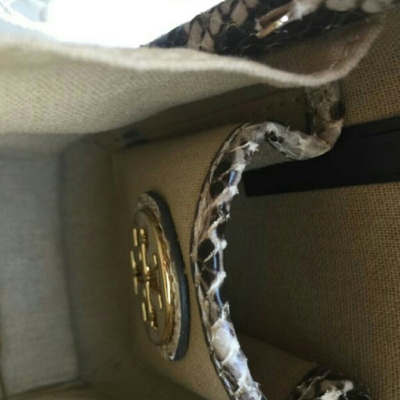 Clutch - Picture 3 of 4