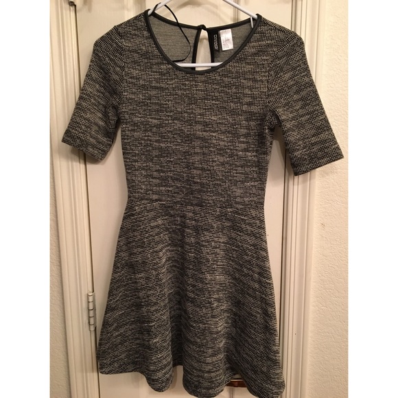 Black and grey half sleeve mini dress
