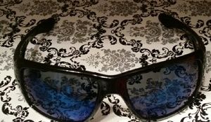 Mens-Oakley big taco sunglasses