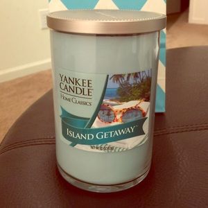 Brand New Yankee Candle "Island Getaway" Candle
