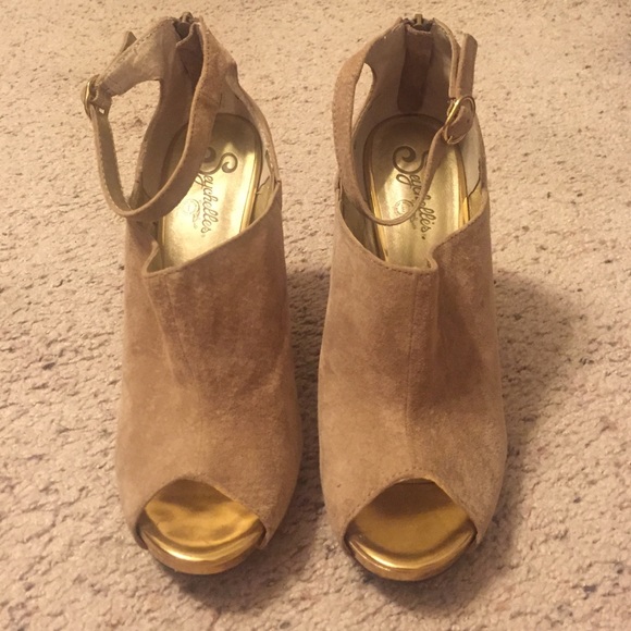 Seychelles bootie heels