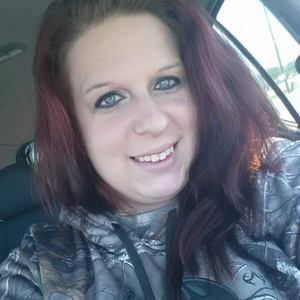 Meet your Posher, Lara