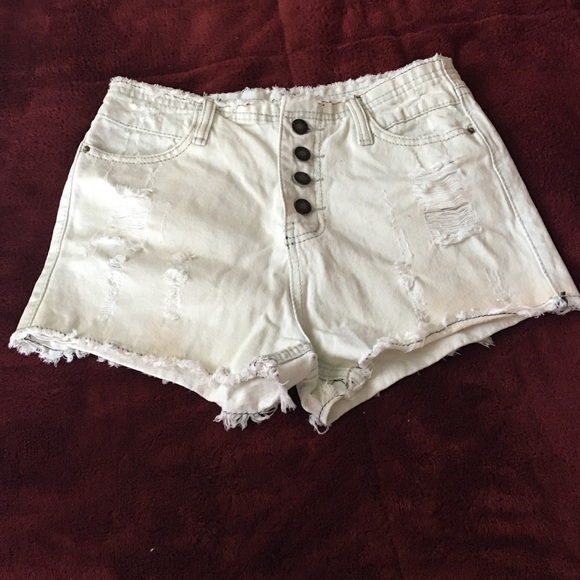 Demi shorts . - Picture 1 of 4