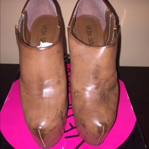🔥NEW LISTING🔥Veda Soul leather ankle booties.