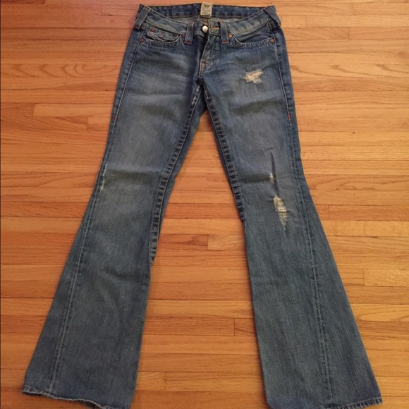 NWOT True Religion size 28 jeans, never been worn!