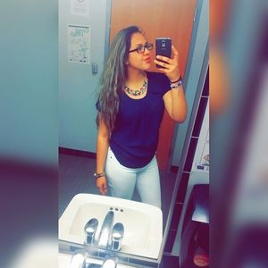 Meet your Posher, Mariela