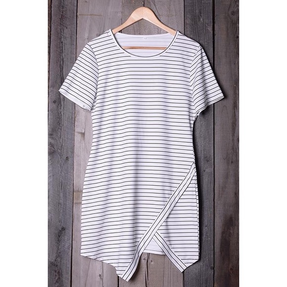 Black and white stripped dress! NEVER WORN!!!