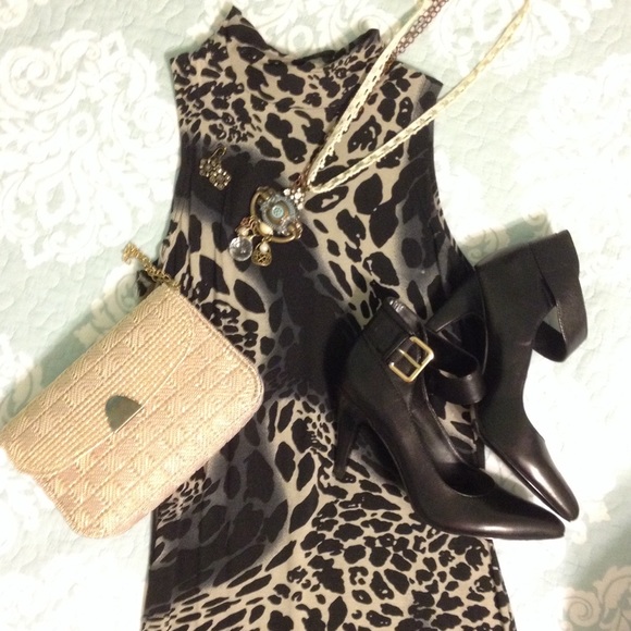 London bodycon animal print maxi NWOT