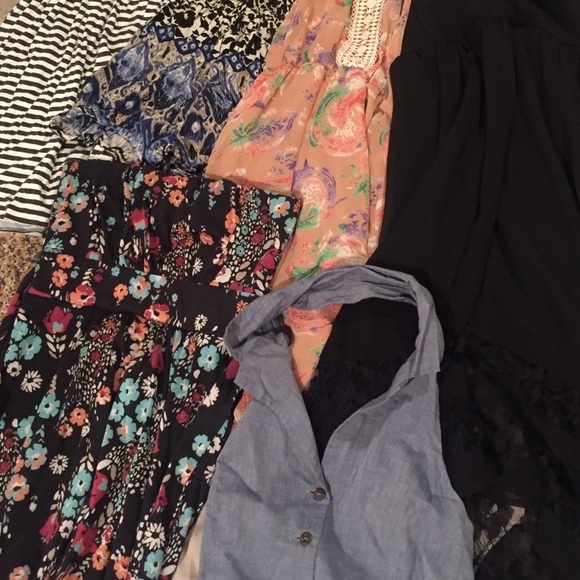 SUMMER DRESSES******* 6 dresses, 1 romper!