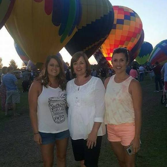 Meet your Posher, Jessica - Picture 1 of 1