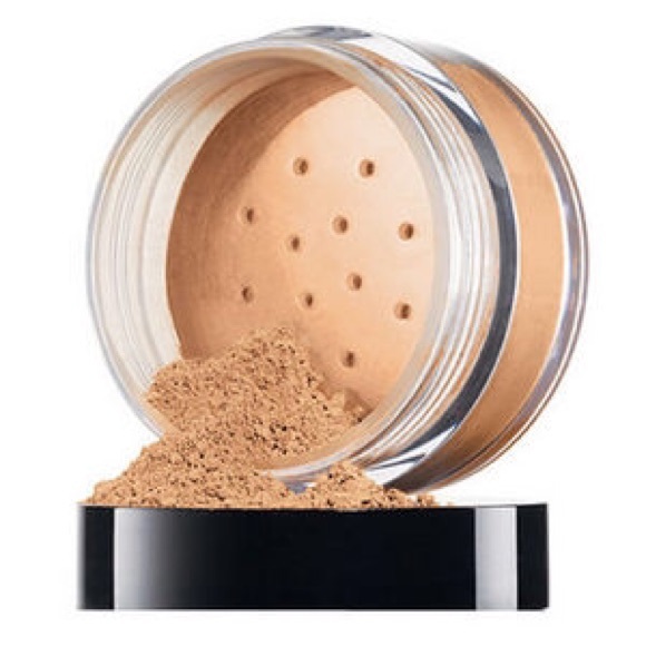 Mary Kay Mineral Powder Foundation in Ivory 0.5