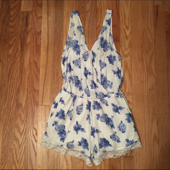 Pants - Floral Lace Romper