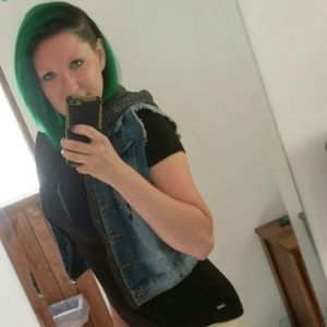 Meet your Posher, Leah