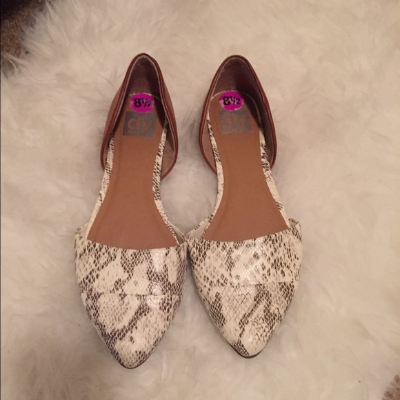 Dolce Vita flats