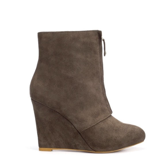 Zara  Leather Grey Zip-up Wedge Ankle Boot