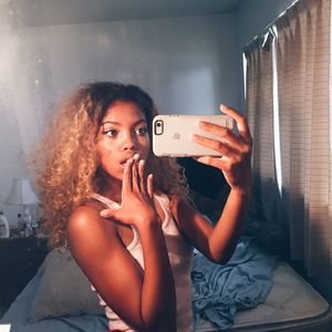 Meet your Posher, Aleta