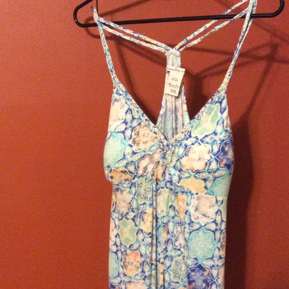 Spaghetti strapped top - Picture 1 of 2