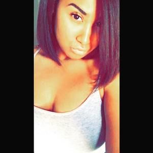 Meet your Posher, Mercedes