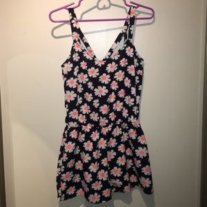 Super cute floral romper!
