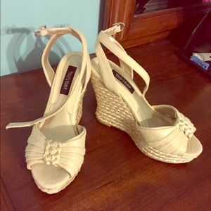 White House black market wedges