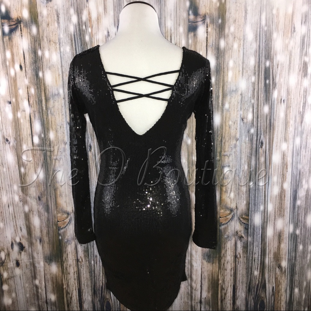 🎉CLEARANCE🎉 Sequined Long Sleeve Strappy Dress - Picture 3 of 4