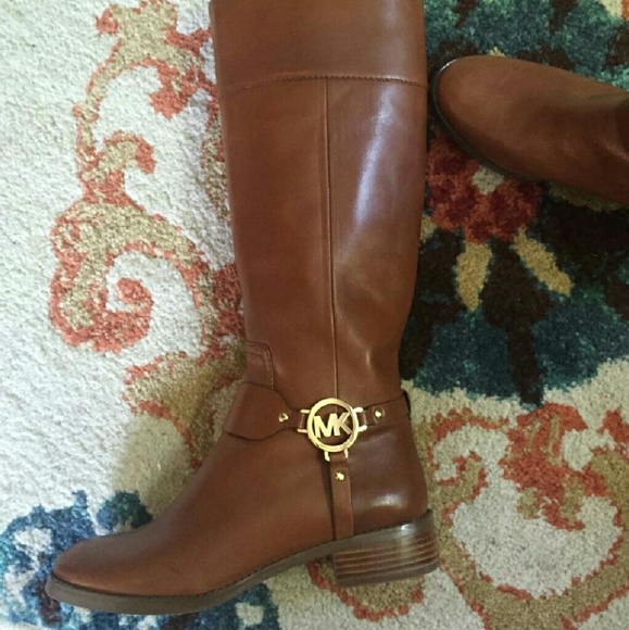 Michael Kors boots - Picture 2 of 3