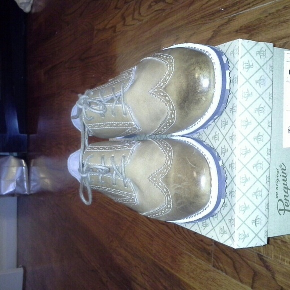 Penguin shoes