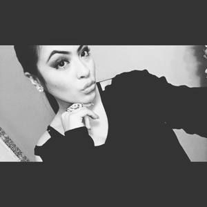 Meet your Posher, Monserrat