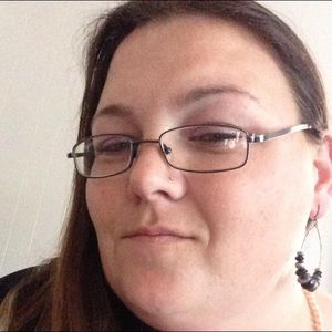 Meet your Posher, Alicia