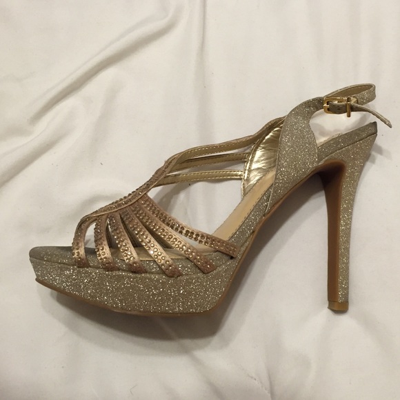 Gianni Bini Heels - Picture 4 of 4
