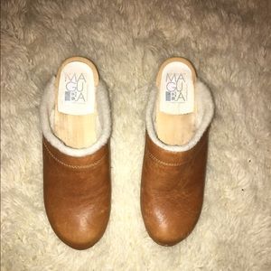 Slip on wooden clog heels!