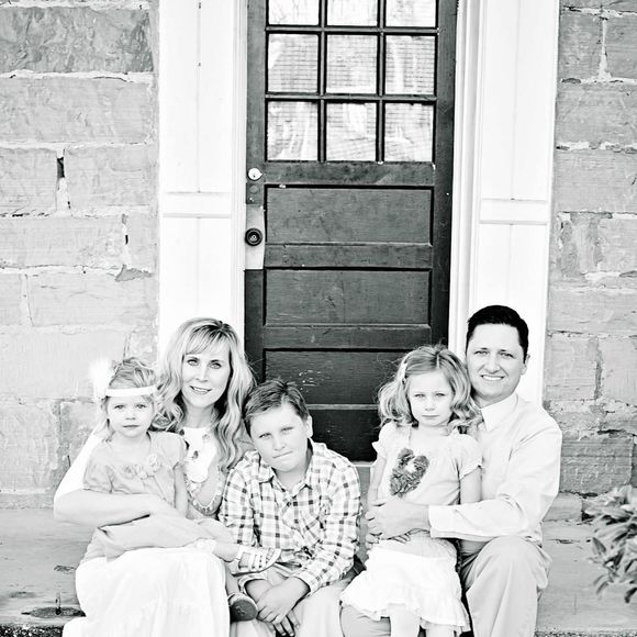 Meet your Posher, Bobette - Picture 1 of 1