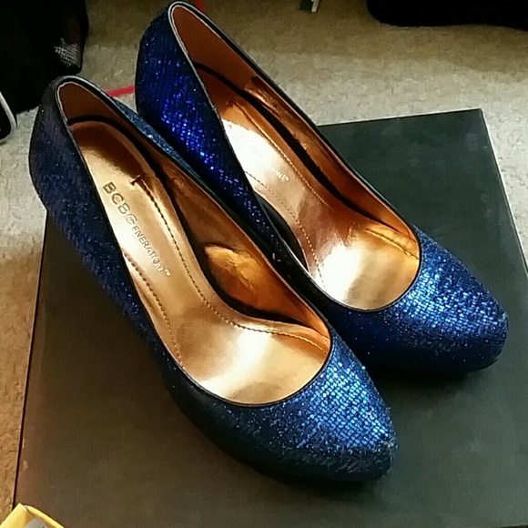 BCBG Blue Glittered pumps