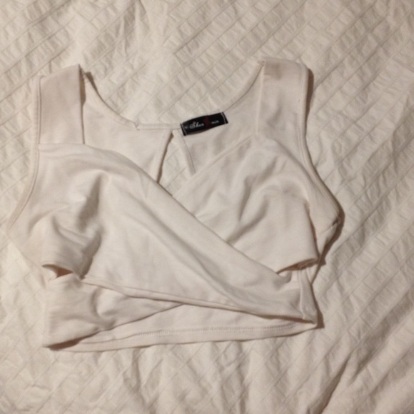 White criss cross crop top