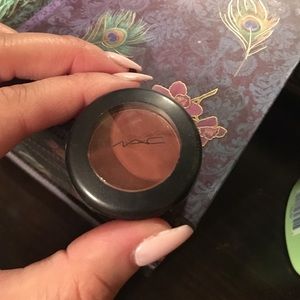 Mac eyeshadow pot