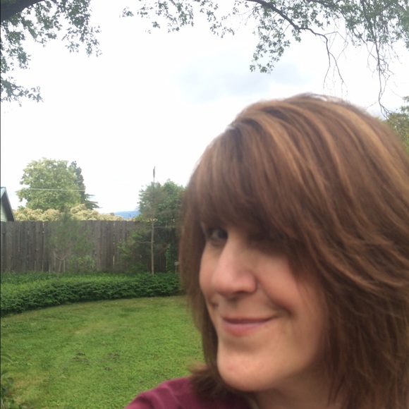 Meet your Posher, Alexandra