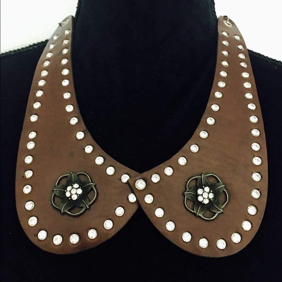 Handmade leather collar bib necklace with stones. - Picture 3 of 3