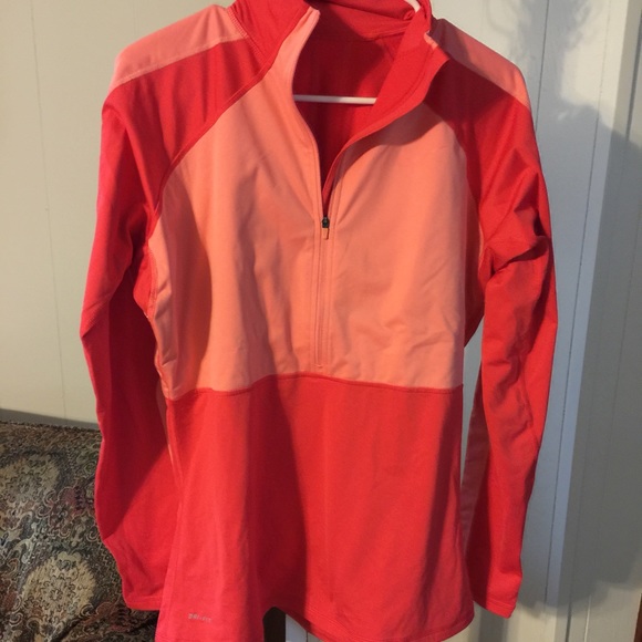 Nike pullover