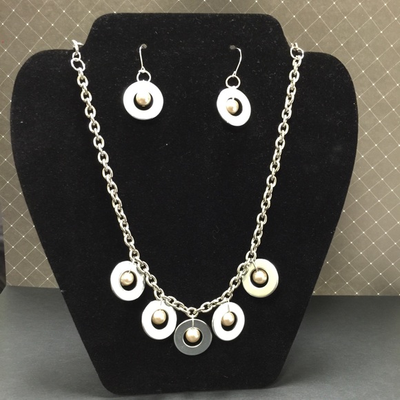 Handmade necklace and earring set