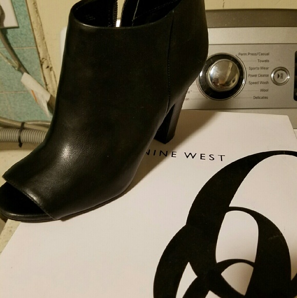 Shoe