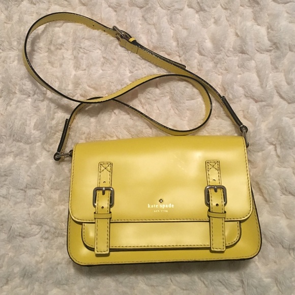 Kate Spade Essex Scout crossbody