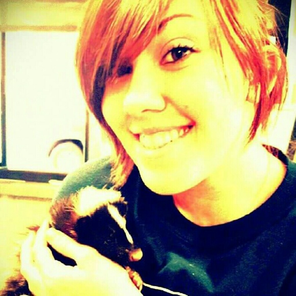 Meet your Posher, Shamra