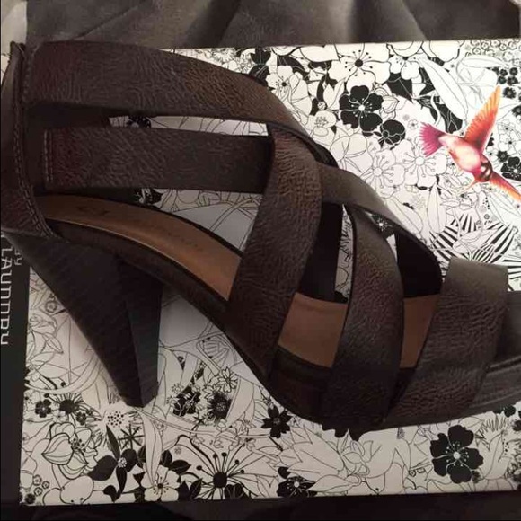 Strappy heels S 7