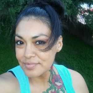 Meet your Posher, Rosalinda