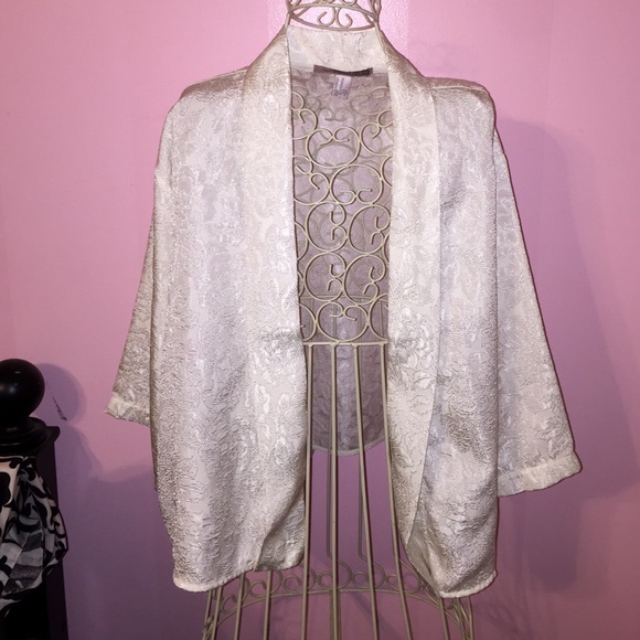 Cream floral design blazer