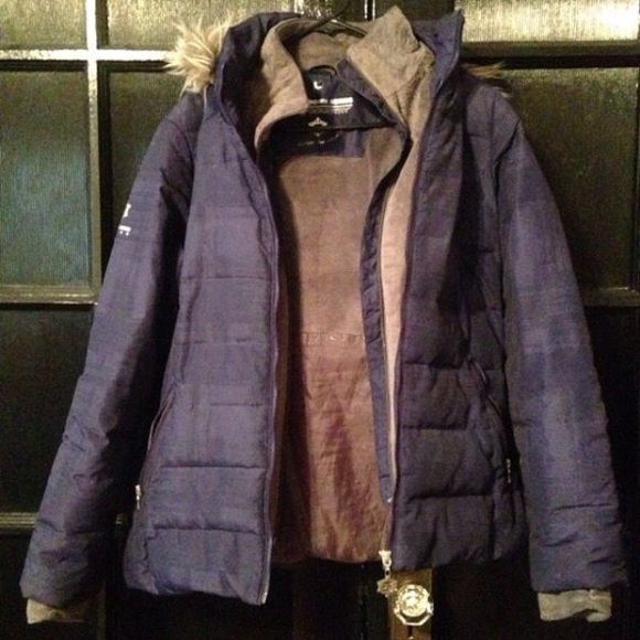 Coat - Picture 1 of 4