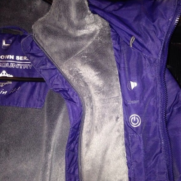 Coat - Picture 3 of 4